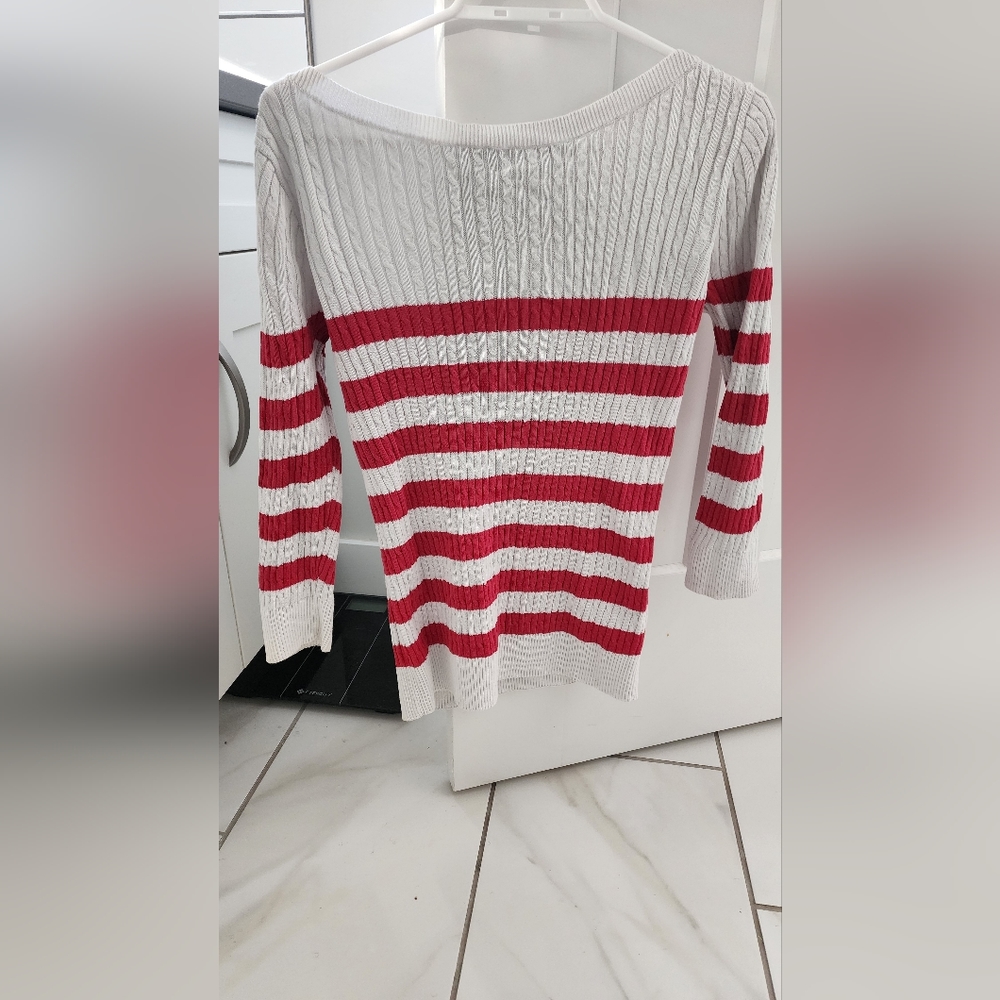Sweater - Picture 3 of 4